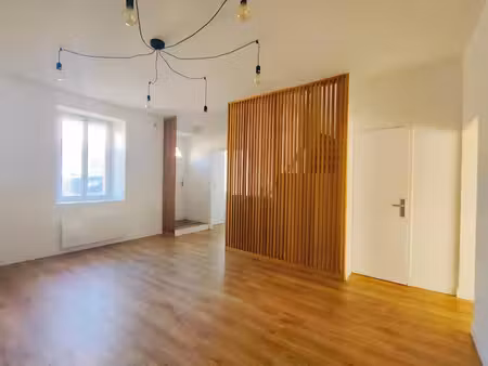 location maison 5 pièces 110 m² à vertou (44120)  1 420 €