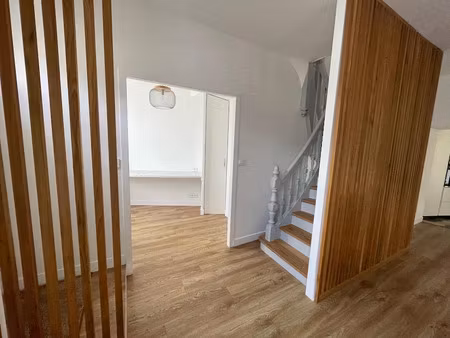 location maison 5 pièces 110 m² à vertou (44120)  1 520 €