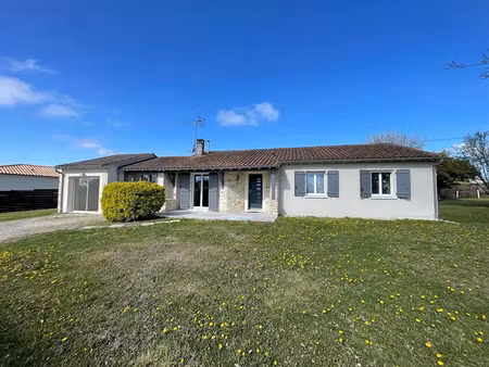location maison 5 pièces 130 m² à trélissac (24750)  1 200 €