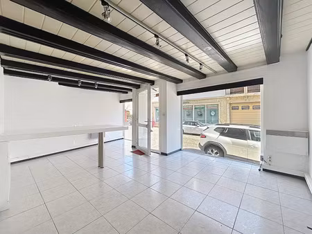 location locaux professionnels 2 pièces 36 m² à erstein (67150)  550 €