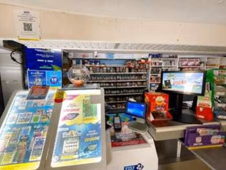 vente bureaux et commerces à alençon courteille (61000) : à vendre / 168m² alençon courtei