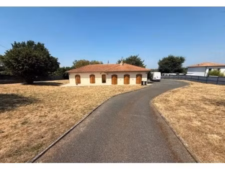 maison t4 quinsac - 122 m2 - 1500 euros ttc