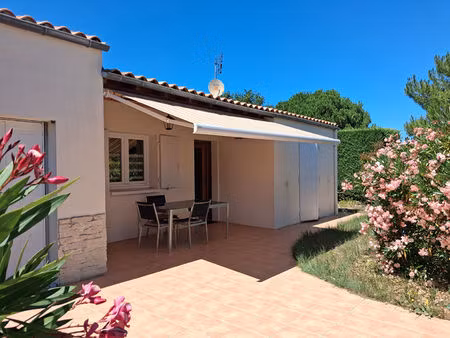 charmante maison de vacances à deux pas de la plage et du marché !