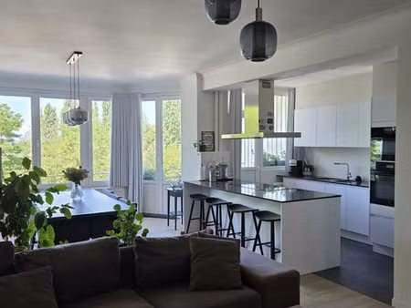 appart. 2 chambres rénové avec terrasses et vue verdoyante