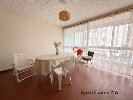 appt t2 à rénover - parking - loggia - st cyprien port