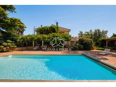 maison charly - 8 pieces 308m² - jardin soigne 1909m²
