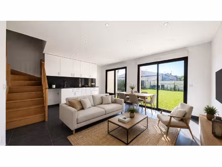maison 8 pièces - 140 m²