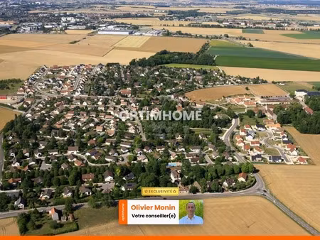 au calme et sans vis à vis  au cœur de domois  maison de caractère avec grand terrain