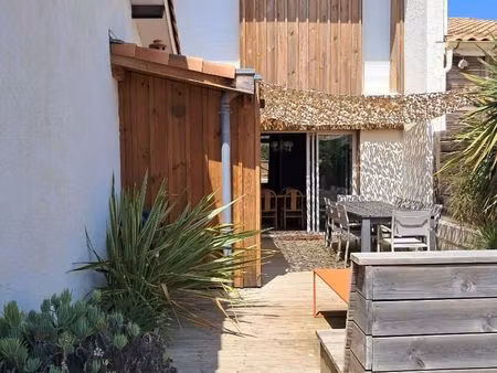 villa coup de coeur  plage des bourdaines