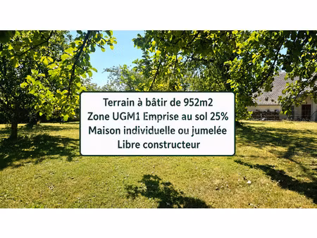 952m2 de terrain à bâtir pour 1 ou 2 maisons