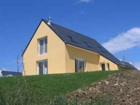location maison bord de mer à saint-nic (29550) : à louer bord de mer / 107m² saint-nic