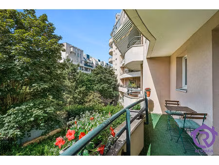 appartement 3 pièces de 64 m² à chatillon