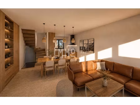 plateau brut en duplex à aménager  vendu en l'état  avec pr
