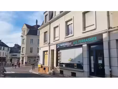 immeuble de rapport st florentin - 2 apparts t3  1 local commercial