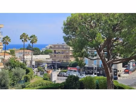 spacieux 3 pieces 80 m² nice ouest