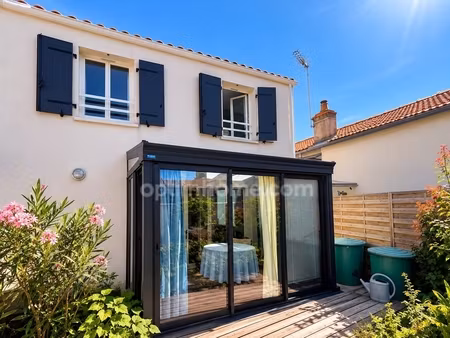 maison 3 chambres avec jardin et véranda la rochelle (17)
