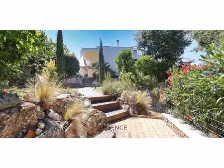 maison avec piscine et terrasse montpellier (34)