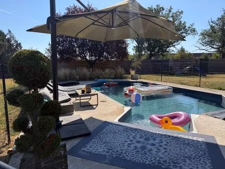 maison de luxe en vente à veauchette  auvergne-rhône-alpes