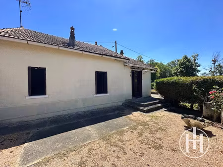 vente maison 4 pièces 56.5 m² à saint-amand-montrond (18200)  59 000 €