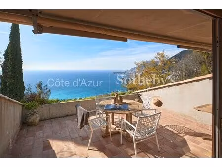 villa d'architecte avec vue mer panoramique à roquebrune-cap-mar