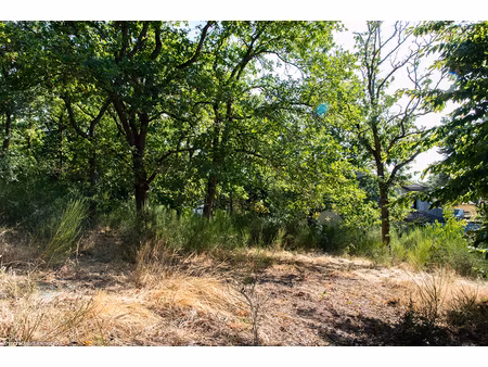 achat terrain 722m² chatel guyon 63140