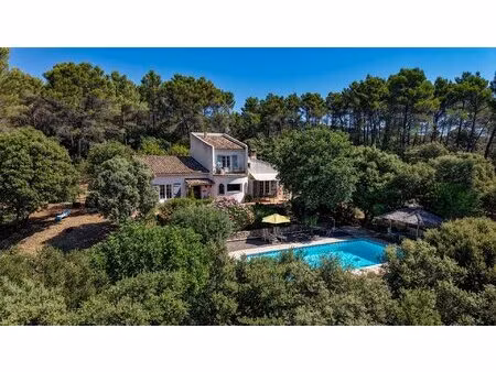 propriete 4 chambres avec gite et piscine sur terrain de 12.000m2