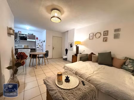 appartement à louer 2 pièces 44.22 m² - sorgues (84) - 639€