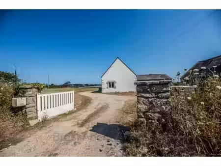pascal autret brest abers immobilier vous présente cette maison en pierre de 130² sur terr