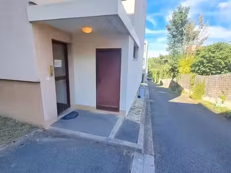 location appartement 1 pièce 29 m² à rueil-malmaison (92500)