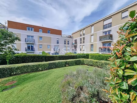 location appartement 3 pièces 56 m² à saint-maximin (60740)