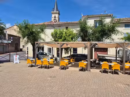 immeuble de rapport avec restaurant et appartements à puimisson