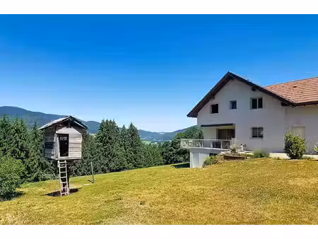 villa d'architecte situation dominante face aux voirons 265 m² géothermie (dpe c)