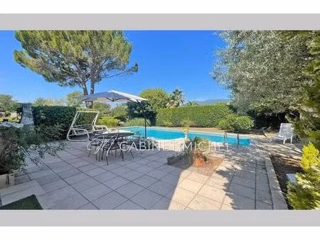 villa de luxe de 4 pièces en vente opio  france