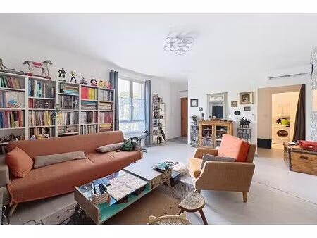 appartement t2 rénové avec terrasse & clim !