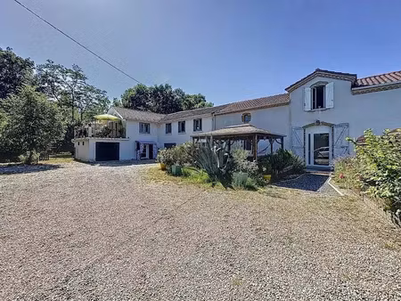 vente maison 12 pièces 350 m² à vic-en-bigorre (65500)  269 000 €