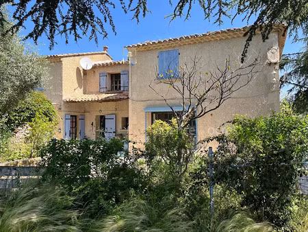 vente maison 7 pièces 160 m² à saint-saturnin-lès-apt (84490)  318 000 €