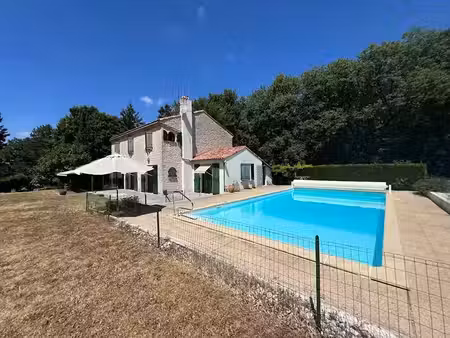 vente maison 10 pièces 265 m² à verrieres (86410)  325 000 €