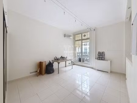 bureau prestigieux de 35 m2 en location - champs-elysées  madeleine  triangle d’or  paris 
