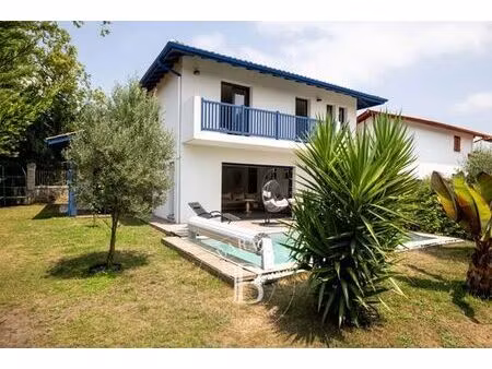 maison de 6 pièces de luxe en vente à bidart  nouvelle-aquitaine