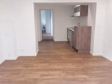 location maison 3 pièces 58m2 aire-sur-l'adour 40800 - 630 € - surface privée