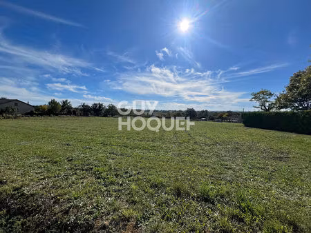 carlus - terrain de 500m² constructible.