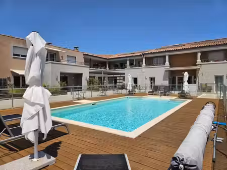 loyers garantis – appartement t2 en résidence services seniors avec bail commercial en cou
