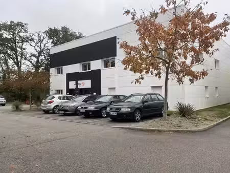 vente local d’activités auray 56400 586m²