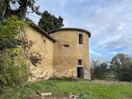 bastide et dépendances sur 11 hectares