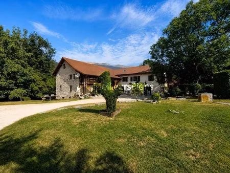 maison avec deux appartements à saint-genis-pouilly
