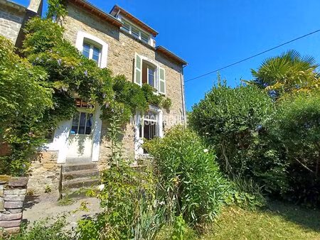 maison de charme en pierres plein centre cancale