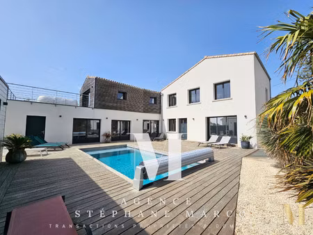 maison de luxe à vendre à royan
