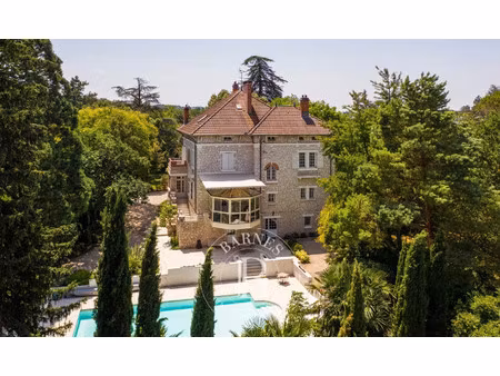 hôtel particulier à vendre dans le quartier sud