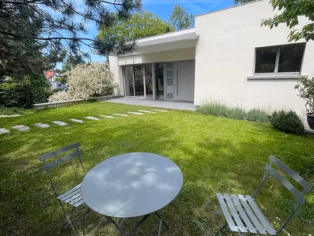 maison de luxe à vendre dans le quartier la châtaigneraie-la feuillaume sud