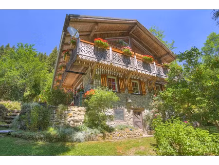 vente chalet 5 pièces 220 m² à seytroux (74430)  975 000 €